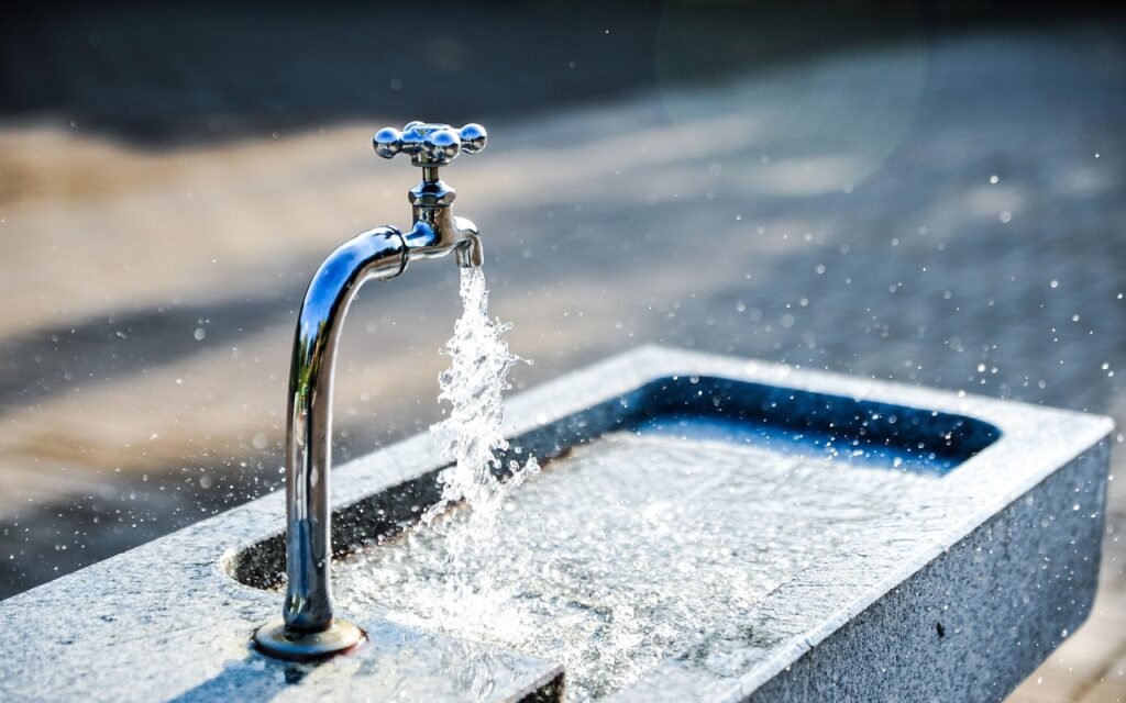 世界の水不足問題と今後のリスク