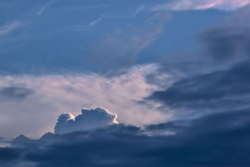 雲と空