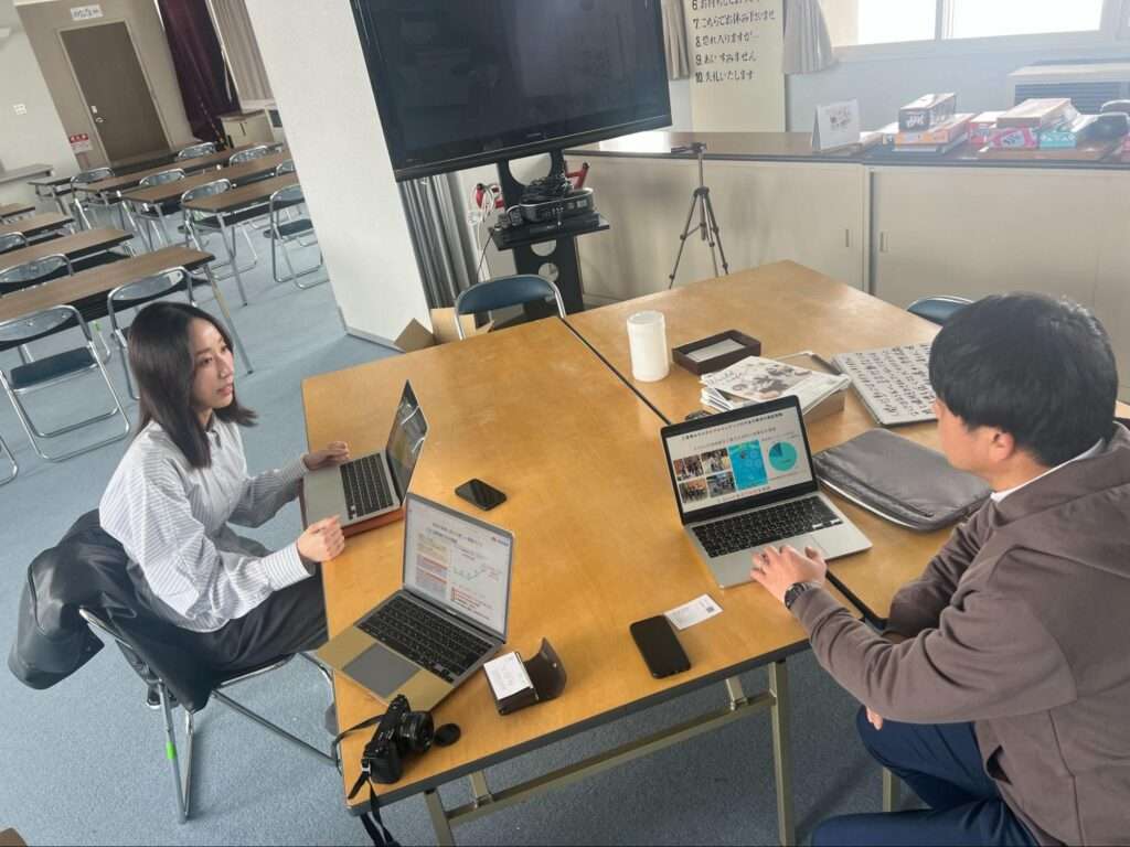 中谷知記先生と青木みのりさん
