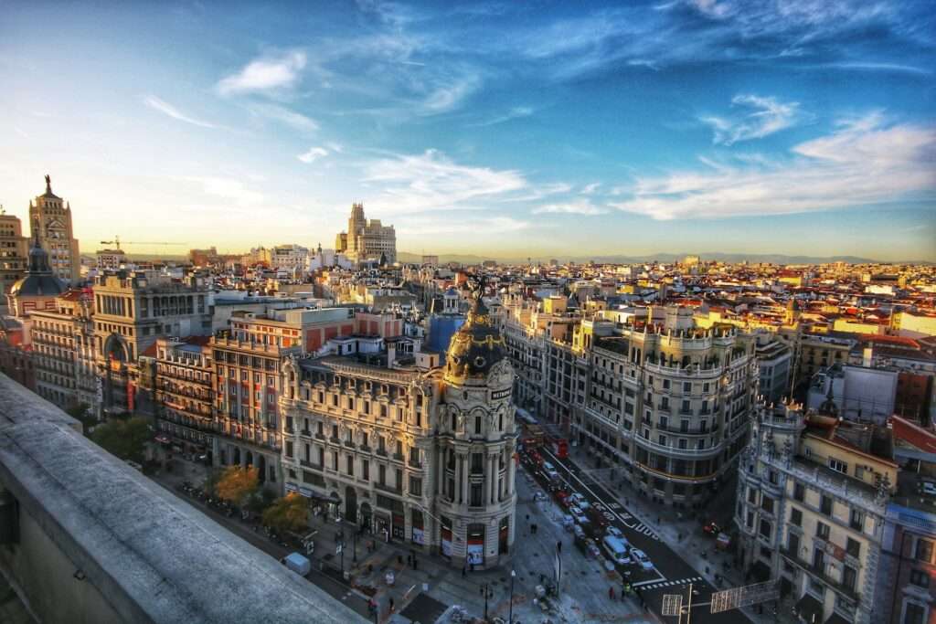 スペインのオーバーツーリズムに関するイメージ画像
