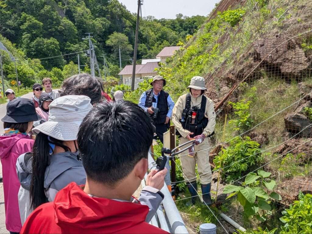 公益財団法人知床財団の穂積知世さんによるレクチャーの様子